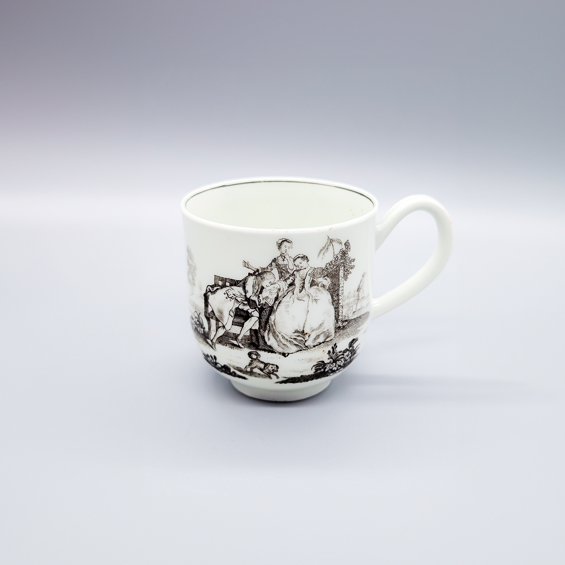 A Worcester coffee cup, circa 1770