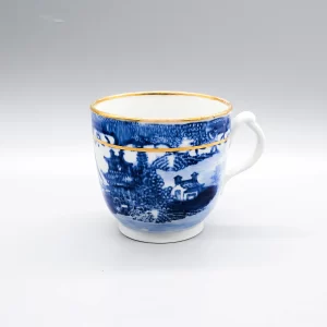A New Hall blue printed coffee cup with clip handle, circa 1790