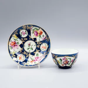 A Worcester blue ground teabowl and saucer, circa 1768