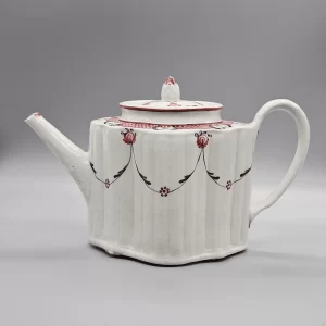 A New Hall flower footed teapot, circa 1790