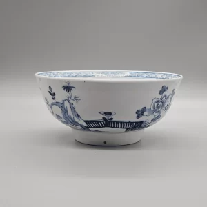 An early Worcester slop bowl, circa 1755