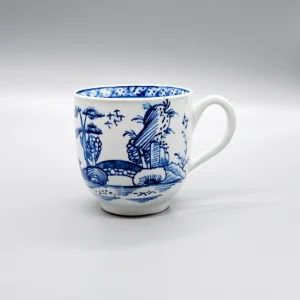 A Bow cup with grooved loop handle, circa 1754