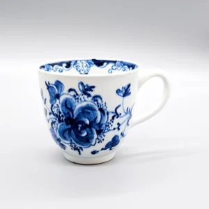 A Bow cup with ridged loop handle, circa 1760